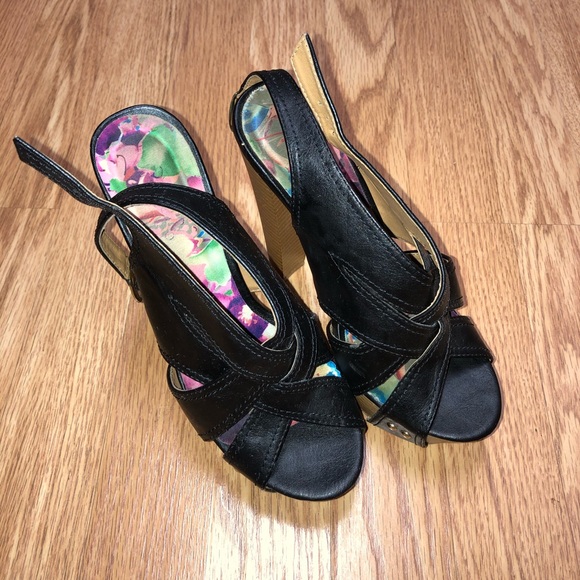 Black Leather Women’s Heels size 6 - Picture 4 of 4